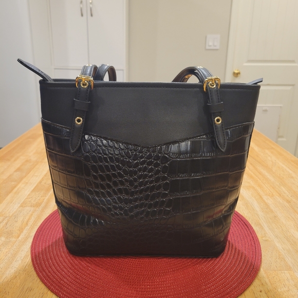 👜EUC~ ANNE KLEIN Elegant Black Crocodile-Embossed shoulder Bag - Picture 2 of 9